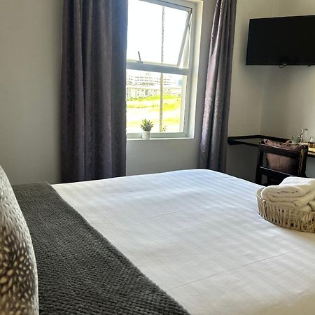 Skyfly Bed & Breakfast Manzini Buitenkant foto