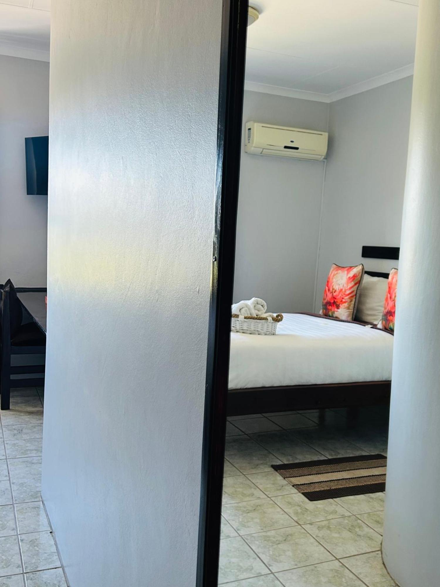 Skyfly Bed & Breakfast Manzini Buitenkant foto