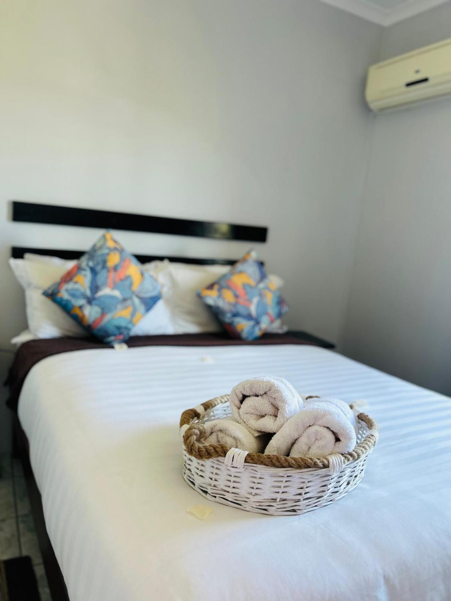 Skyfly Bed & Breakfast Manzini Buitenkant foto