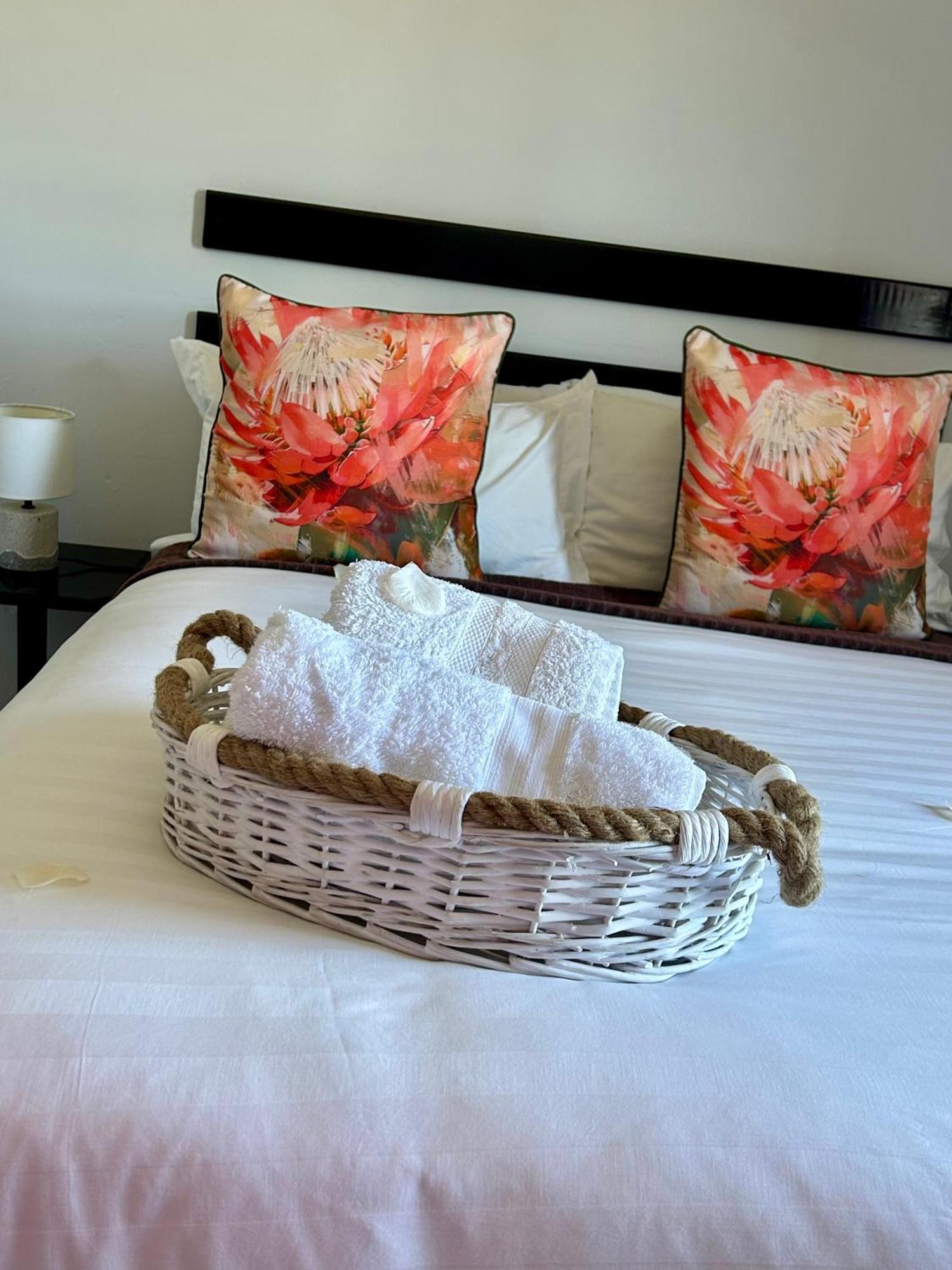 Skyfly Bed & Breakfast Manzini Buitenkant foto