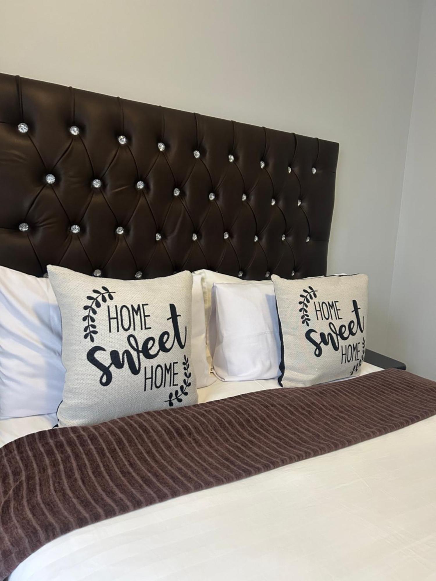 Skyfly Bed & Breakfast Manzini Buitenkant foto