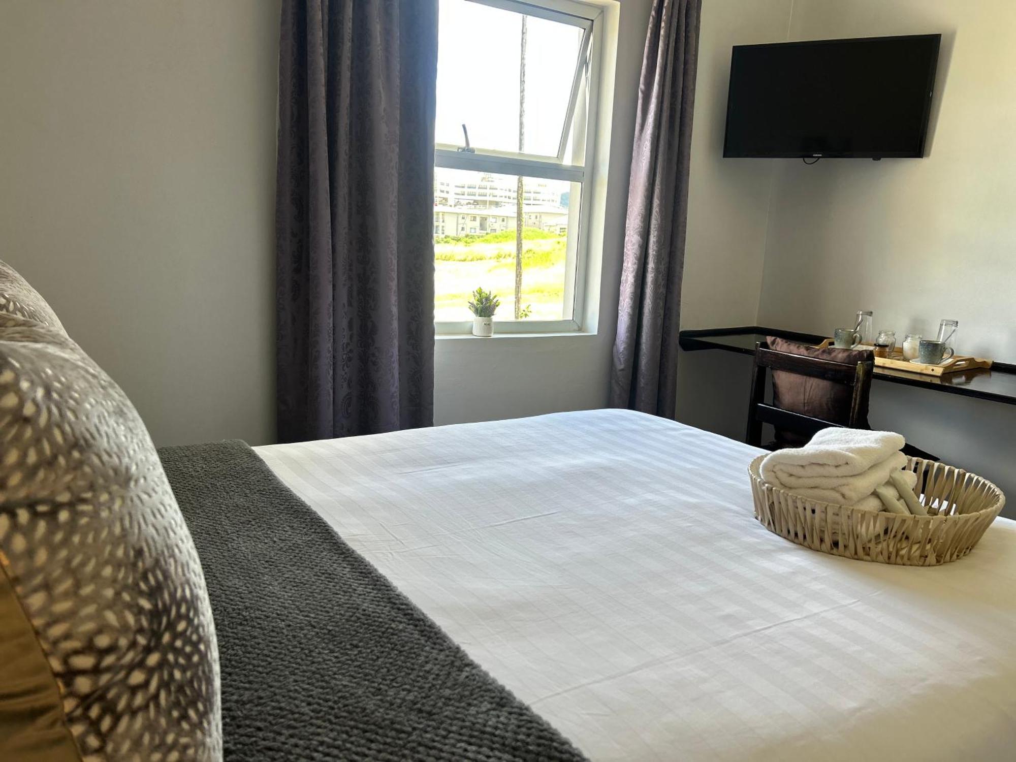 Skyfly Bed & Breakfast Manzini Buitenkant foto