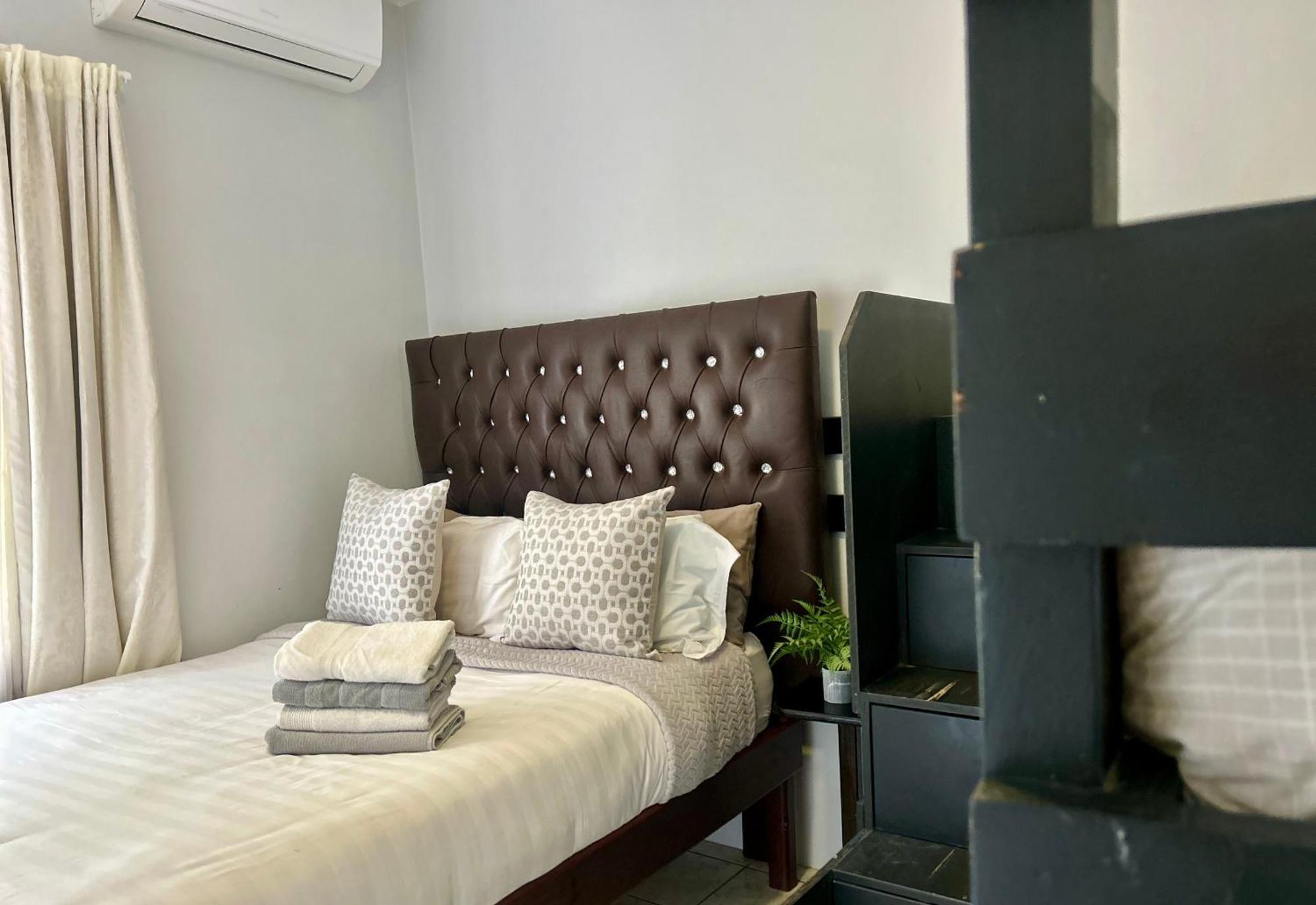 Skyfly Bed & Breakfast Manzini Buitenkant foto